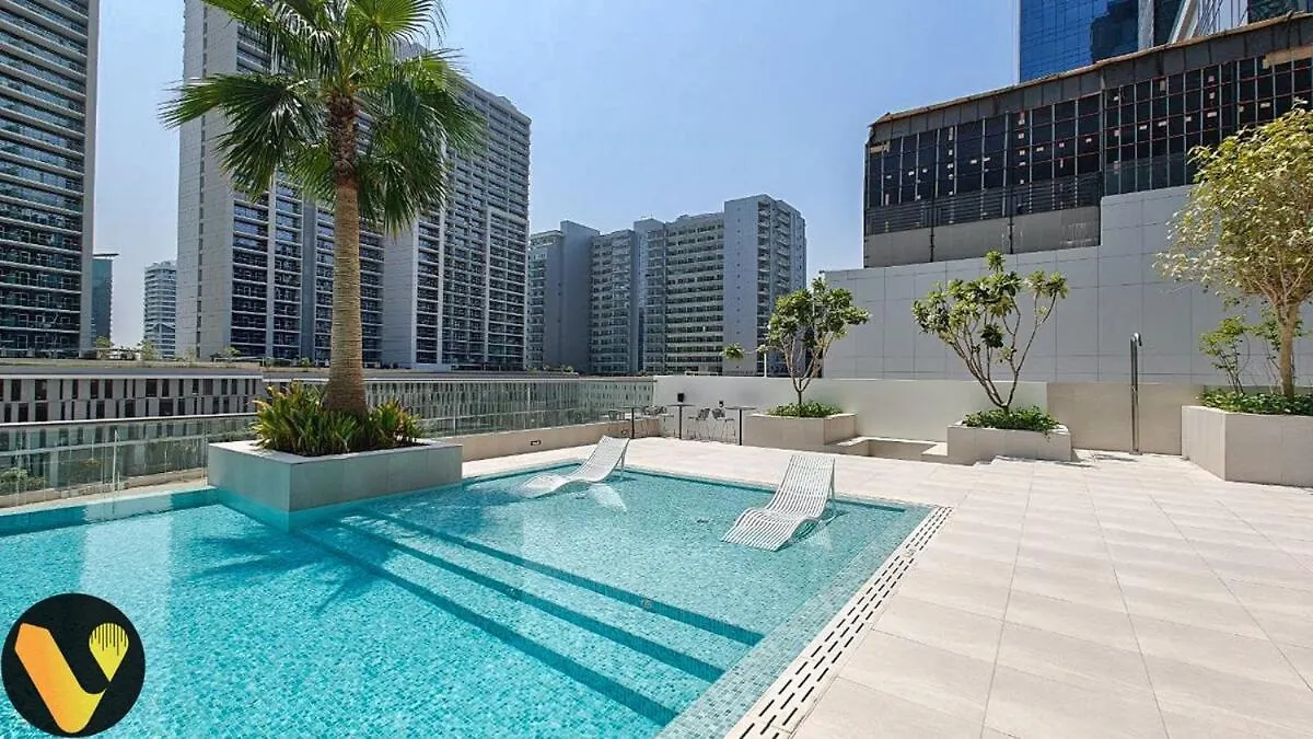 Vogue The Sterling By Omniyat Dubai With Balcony Walkable To Burj Khalifa And The Dubai Mall
