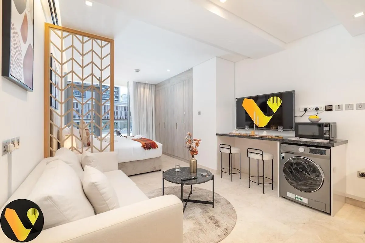 Vogue The Sterling By Omniyat Dubai With Balcony Walkable To Burj Khalifa And The Dubai Mall